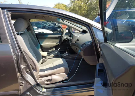 2011 Honda Civic Lx z USA, uszkodzony, nr VIN 19XFA1F56BE034423